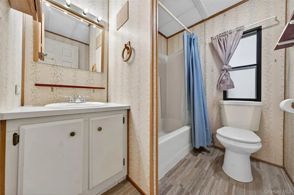 74 Pine Drive Bloomingburg NY 12721