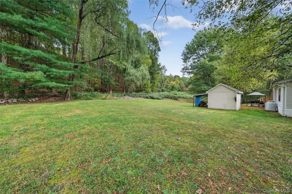 74 Pine Drive Bloomingburg NY 12721