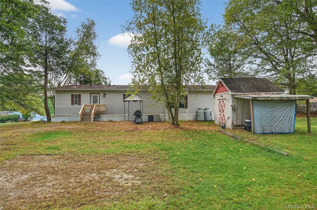 74 Pine Drive Bloomingburg NY 12721