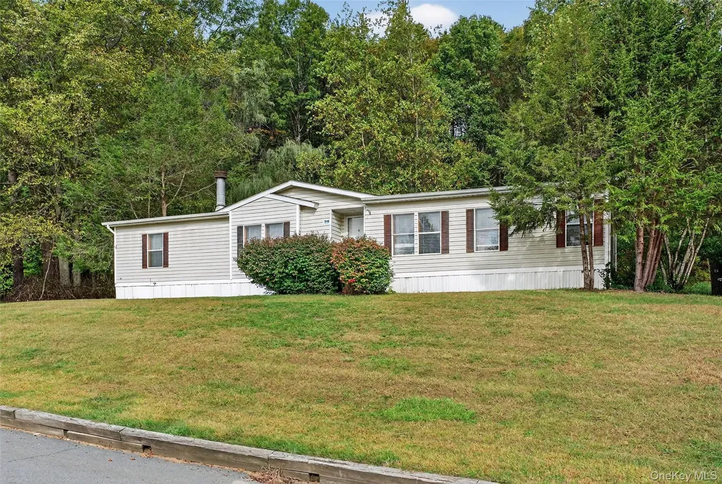 74 Pine Drive Bloomingburg NY 12721