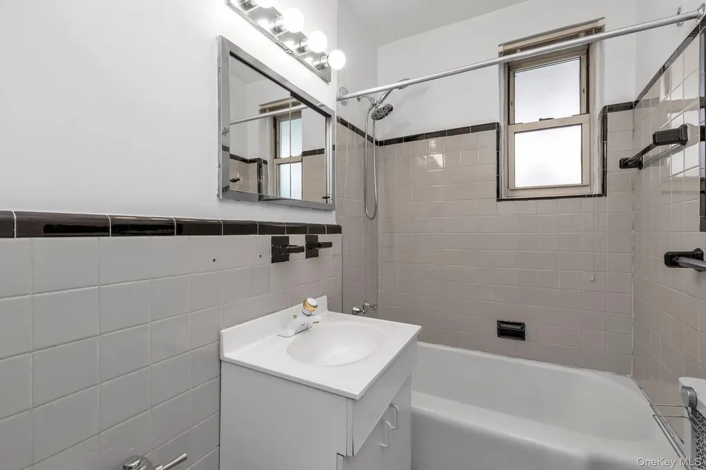 68-61 Yellowstone Boulevard Forest Hills NY 11375