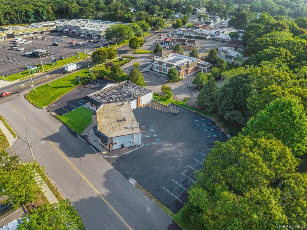 75 Marlene Lane Mattituck NY 11952