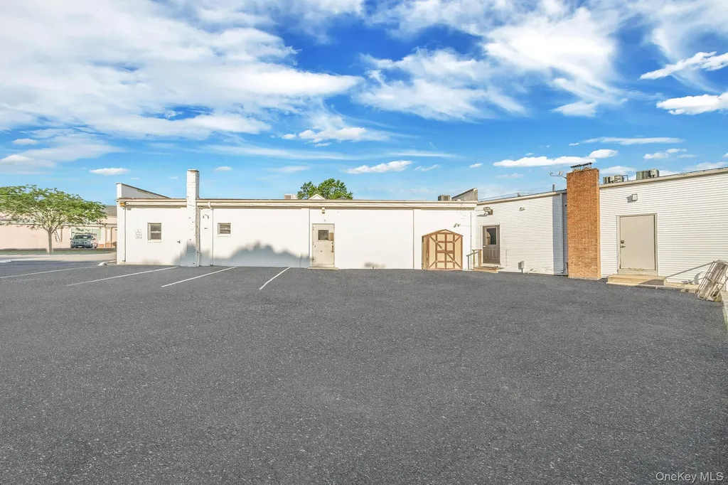 75 Marlene Lane Mattituck NY 11952