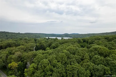 561 Farmers Mills Road Carmel NY 10512