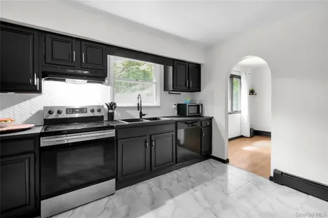 561 Farmers Mills Road Carmel NY 10512