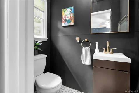 561 Farmers Mills Road Carmel NY 10512