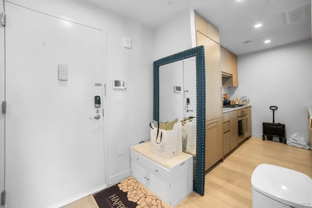131-02A 40th Road Flushing NY 11354