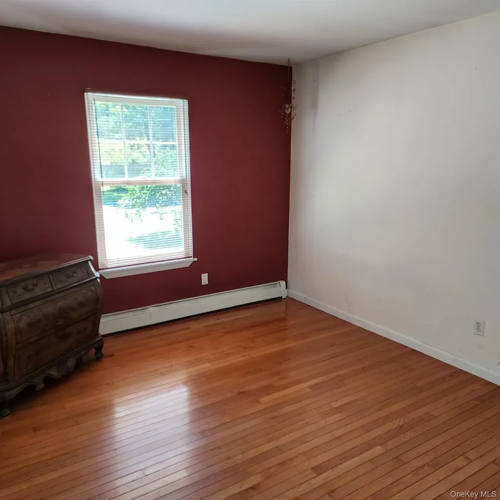 289 Carleton Drive E Shirley NY 11967