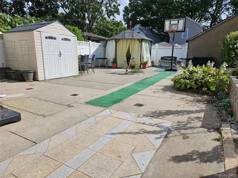 Briarwood NY 11435