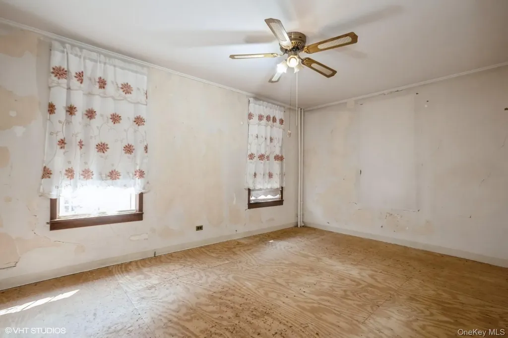 4261 Byron Avenue Bronx NY 10466