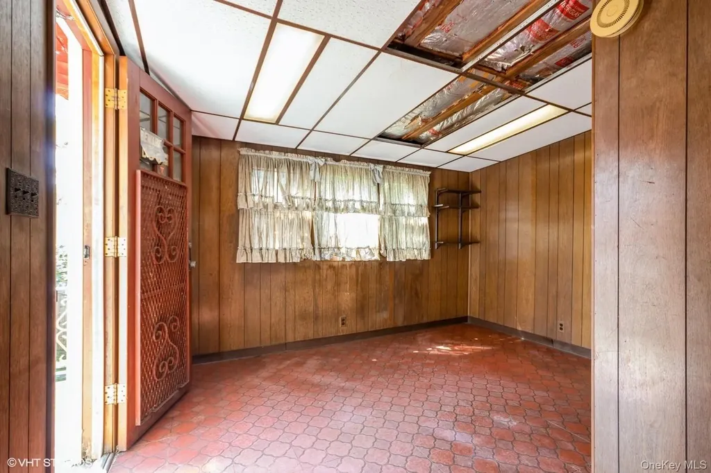 4261 Byron Avenue Bronx NY 10466