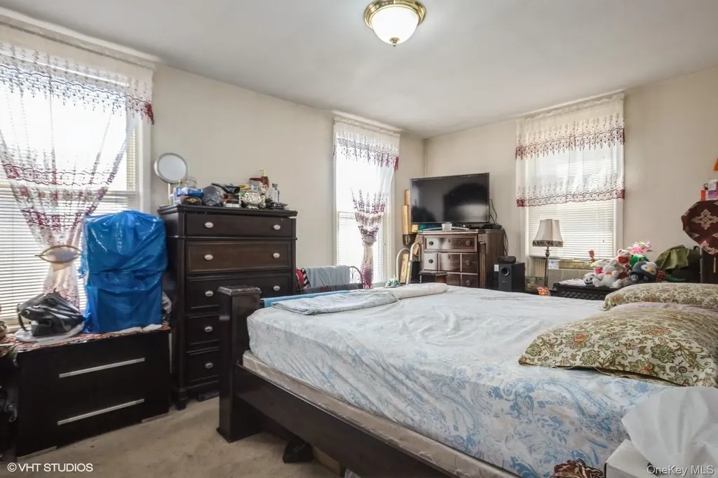 4261 Byron Avenue Bronx NY 10466