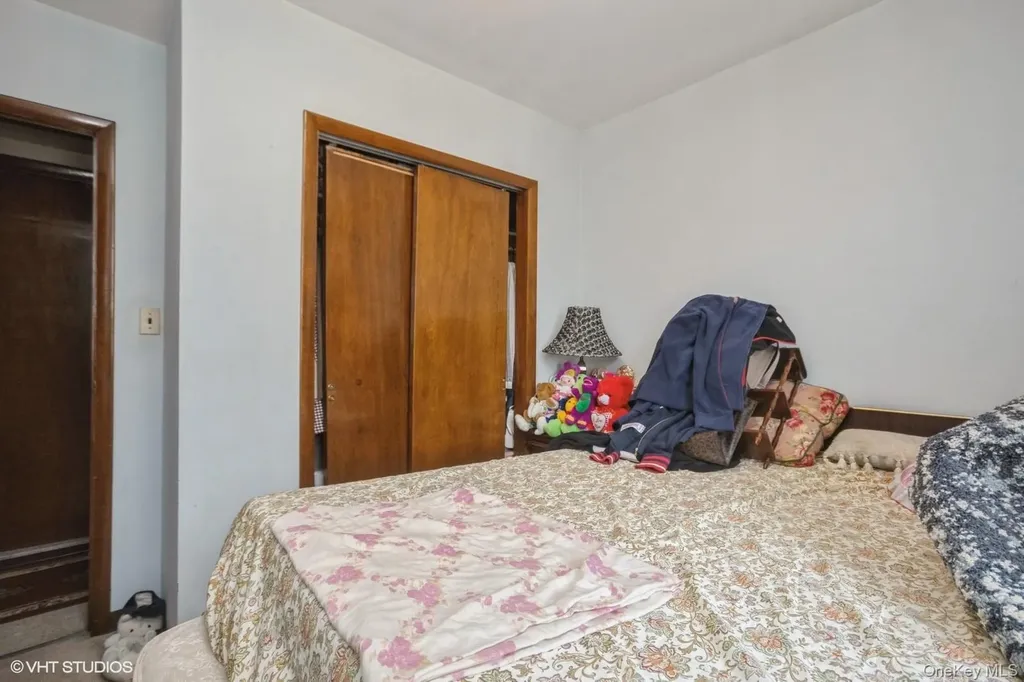 4261 Byron Avenue Bronx NY 10466