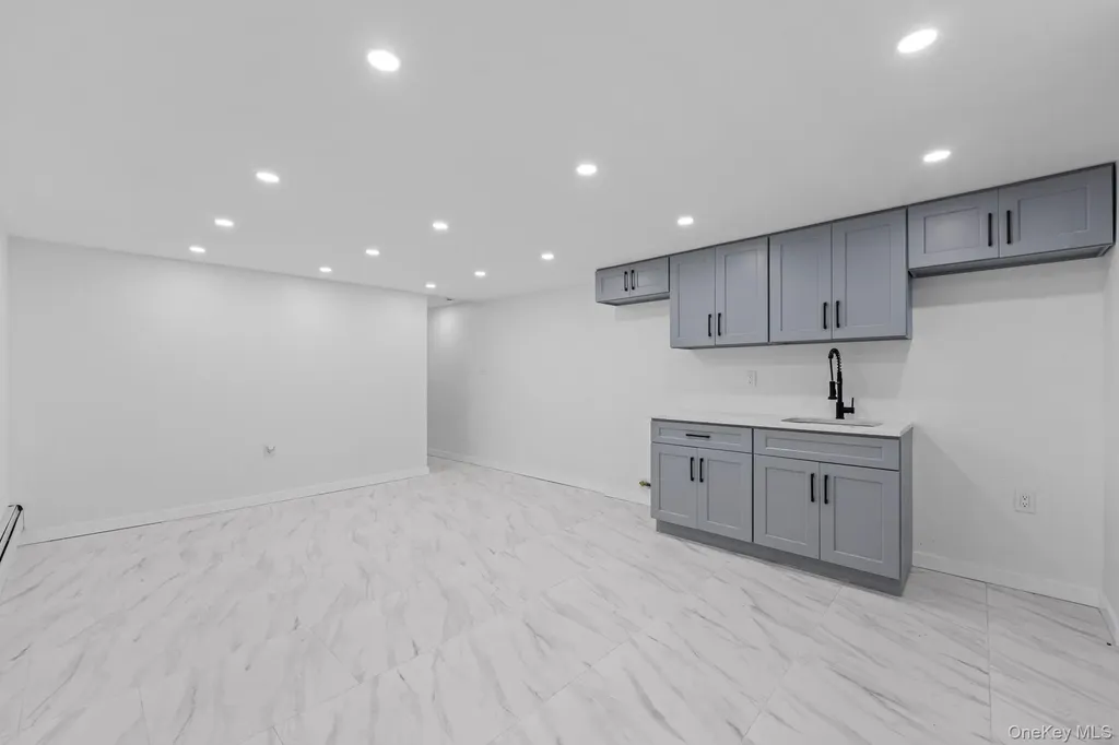 824 Troy Avenue Brooklyn NY 11203