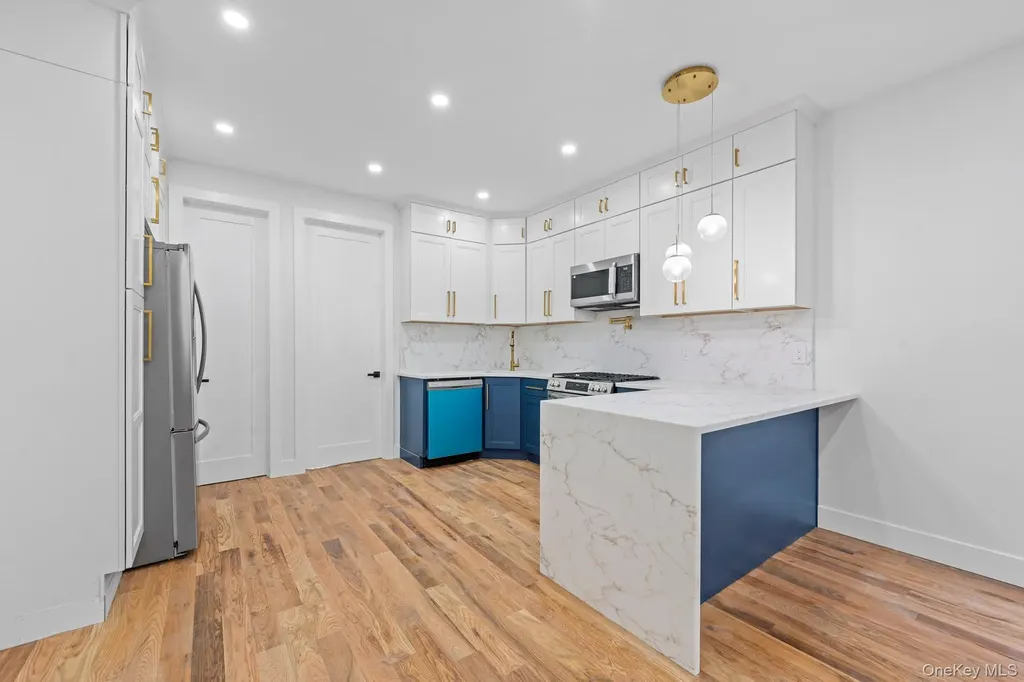 824 Troy Avenue Brooklyn NY 11203