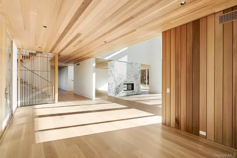 16 Arbor Path Amagansett NY 11930