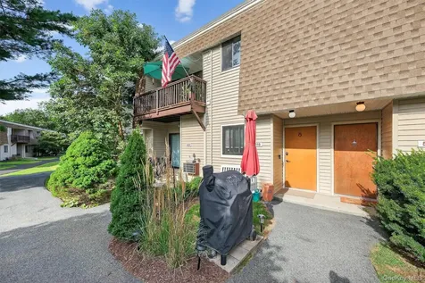 516 Vista On The Lake Carmel NY 10512