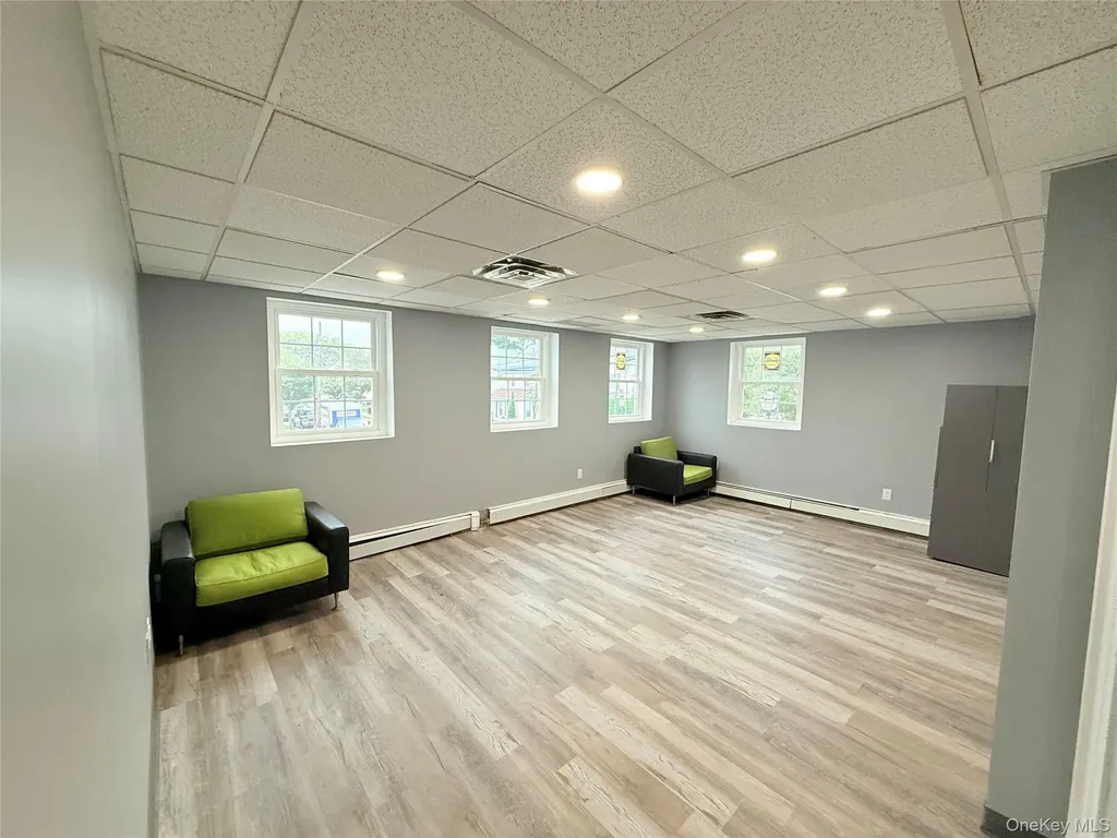 80 E Old Country Road Mineola NY 11501