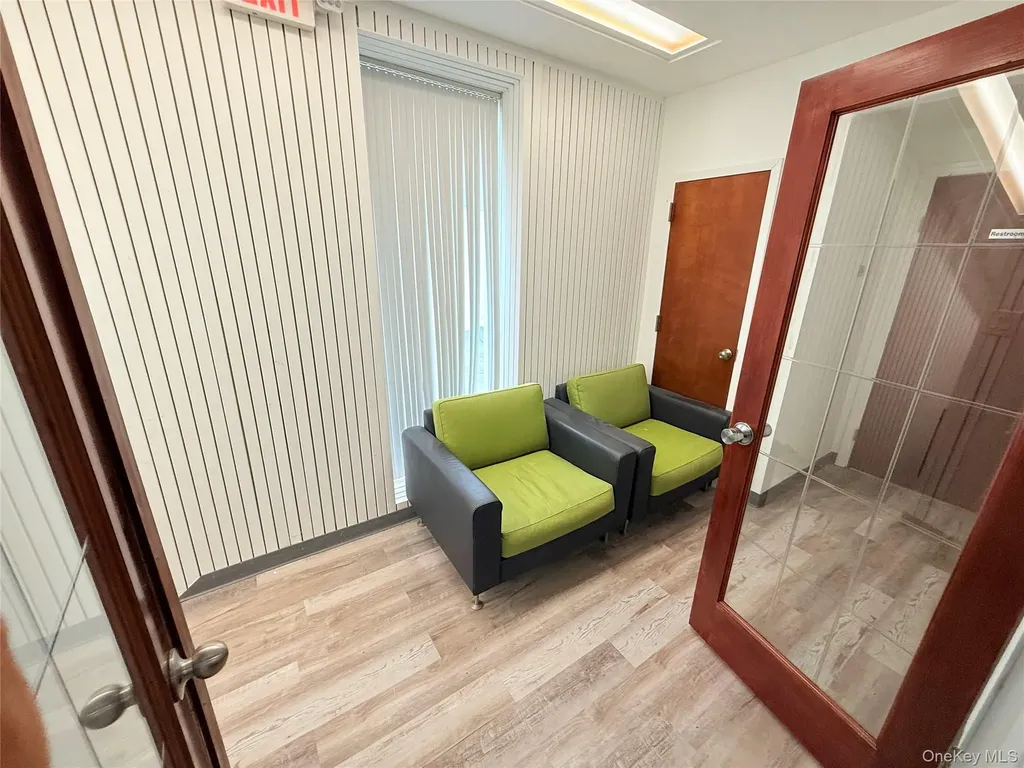 80 E Old Country Road Mineola NY 11501