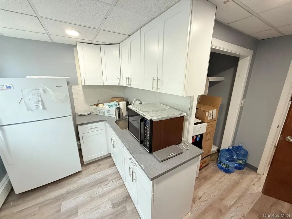 80 E Old Country Road Mineola NY 11501