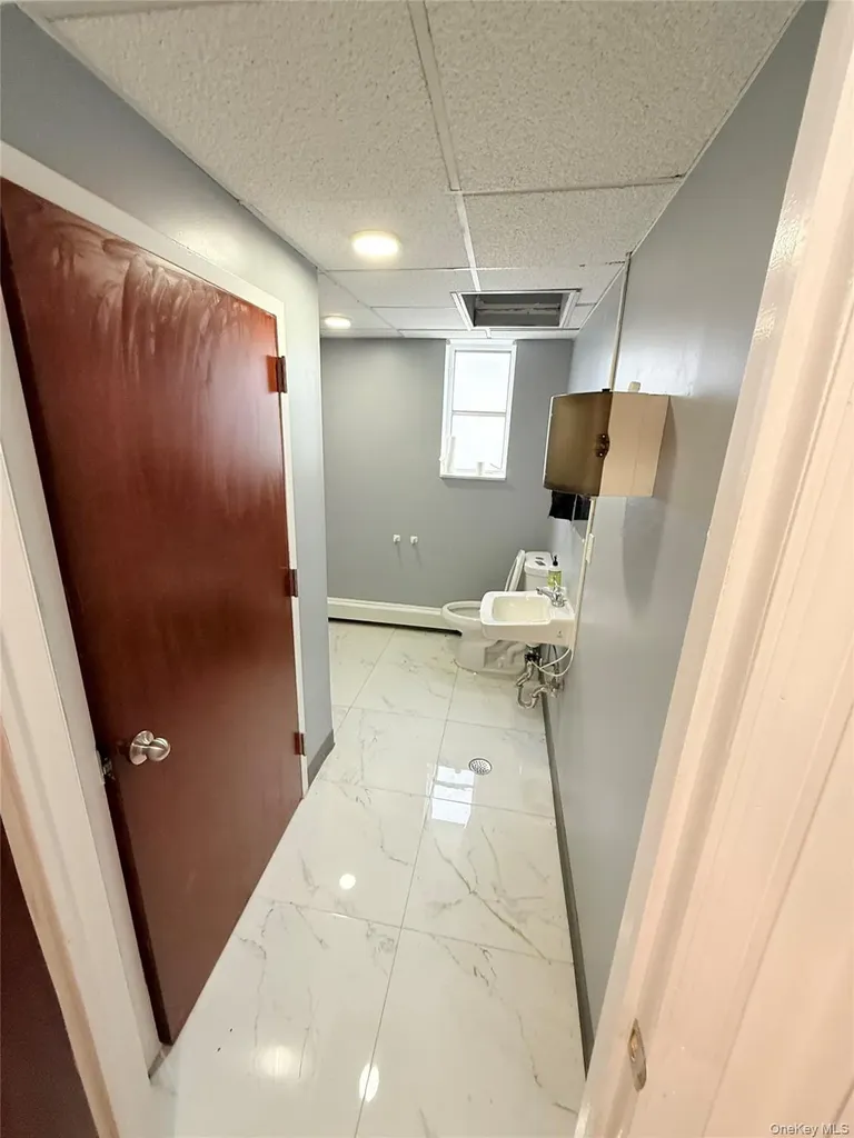80 E Old Country Road Mineola NY 11501