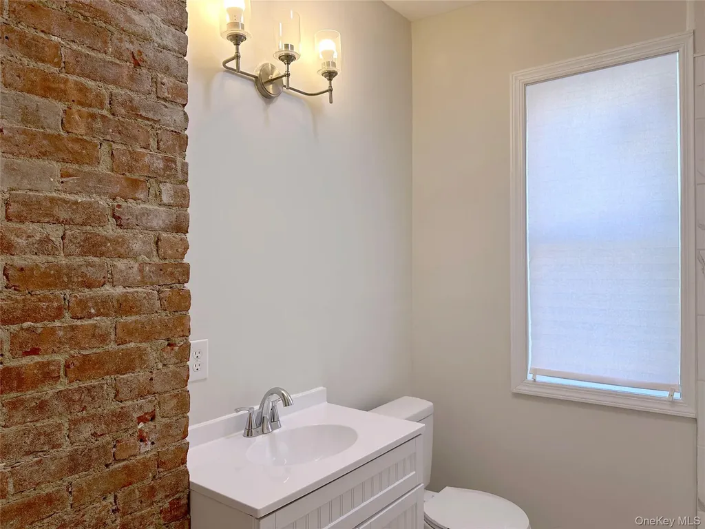 228 Mansion Street Poughkeepsie NY 12601