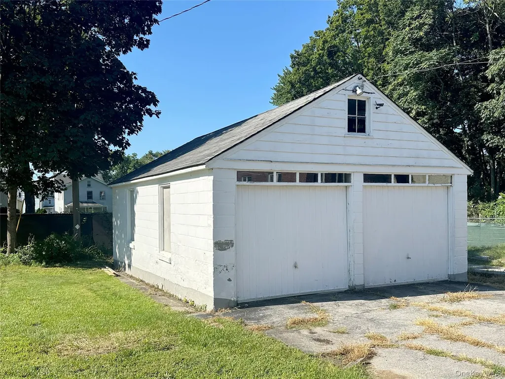 228 Mansion Street Poughkeepsie NY 12601