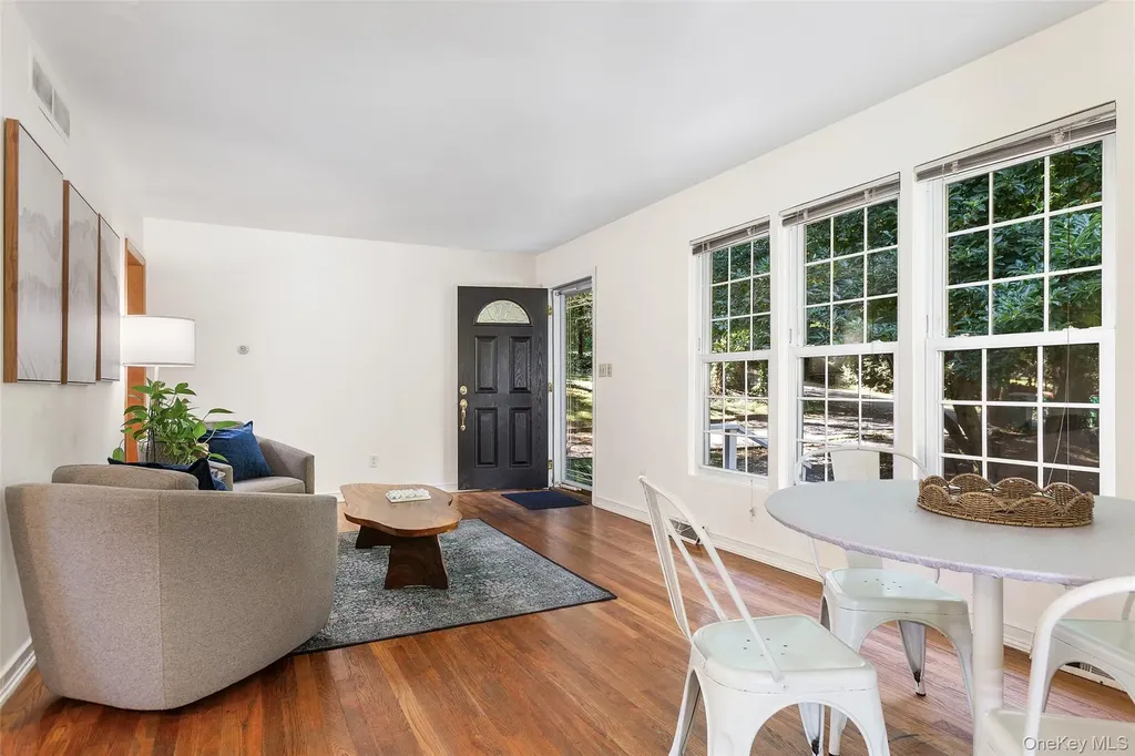 11 Glass Lane Carmel NY 10512