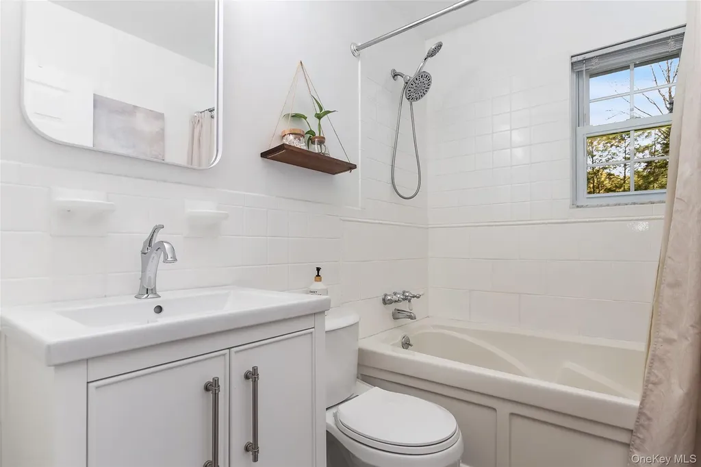 11 Glass Lane Carmel NY 10512