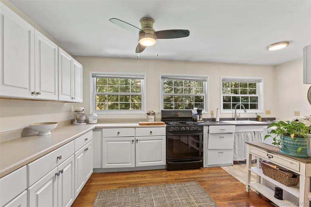 11 Glass Lane Carmel NY 10512