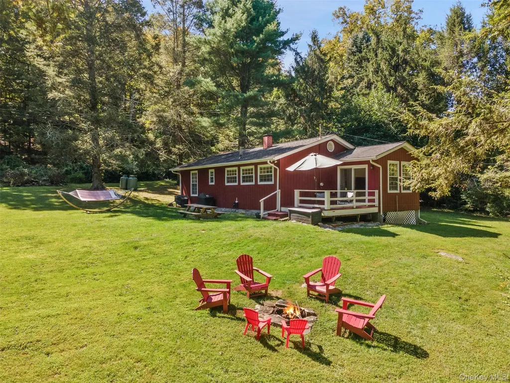 11 Glass Lane Carmel NY 10512