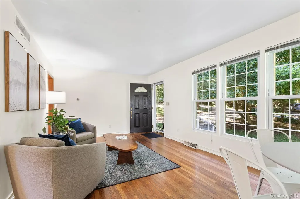 11 Glass Lane Carmel NY 10512
