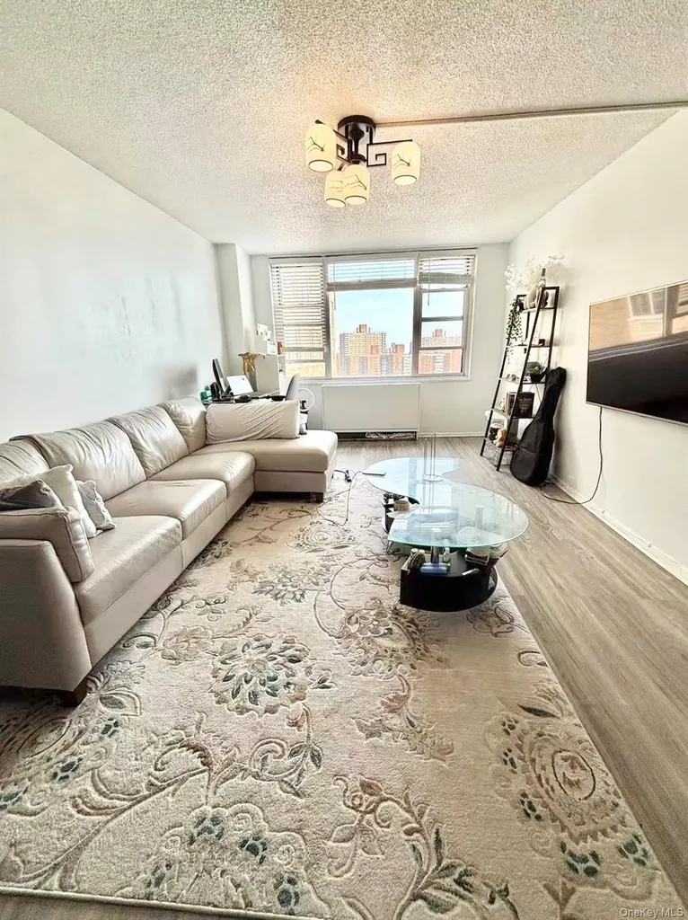 4140 Union Street Flushing NY 11355