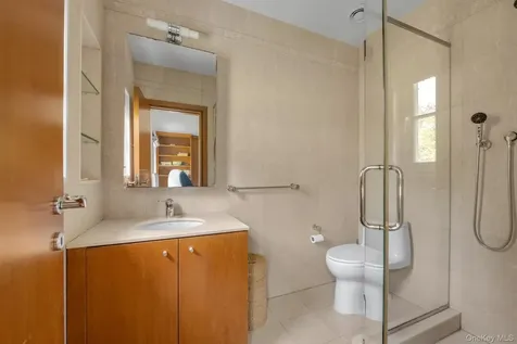 22 Martin Court Kings Point NY 11024