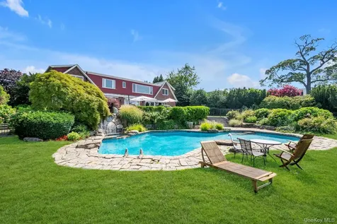 22 Martin Court Kings Point NY 11024