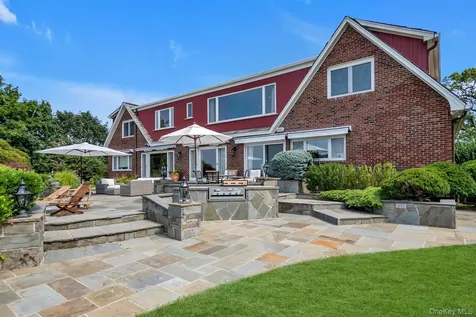 22 Martin Court Kings Point NY 11024