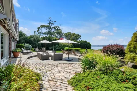 22 Martin Court Kings Point NY 11024