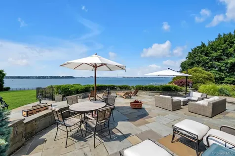 22 Martin Court Kings Point NY 11024