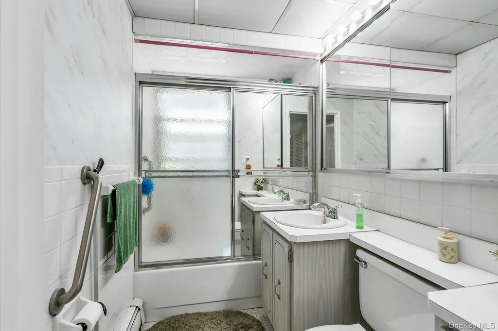 2 Chase Lane Levittown NY 11756
