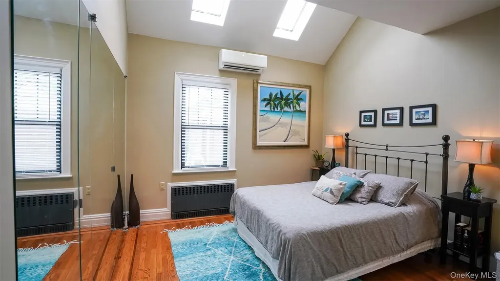 16627 25th Avenue Whitestone NY 11357