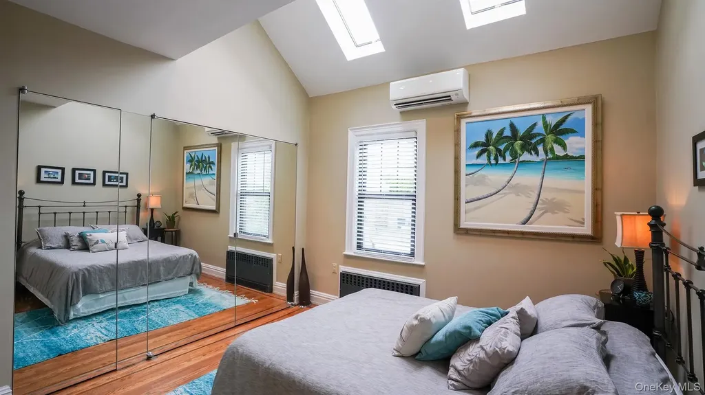 16627 25th Avenue Whitestone NY 11357