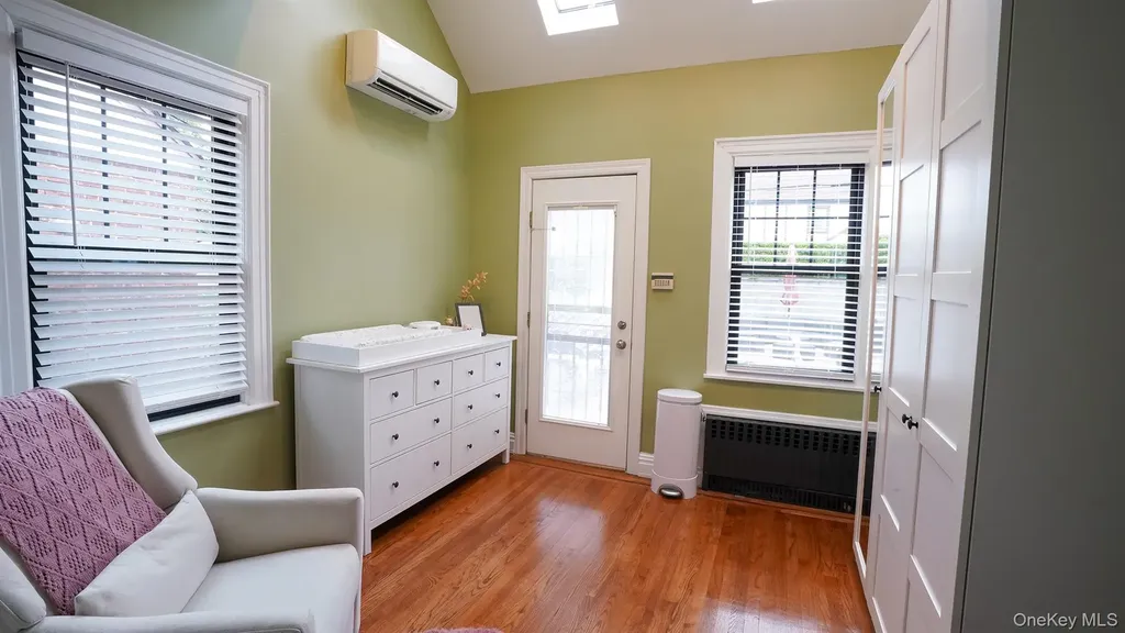 16627 25th Avenue Whitestone NY 11357