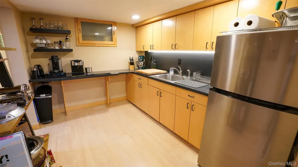 16627 25th Avenue Whitestone NY 11357