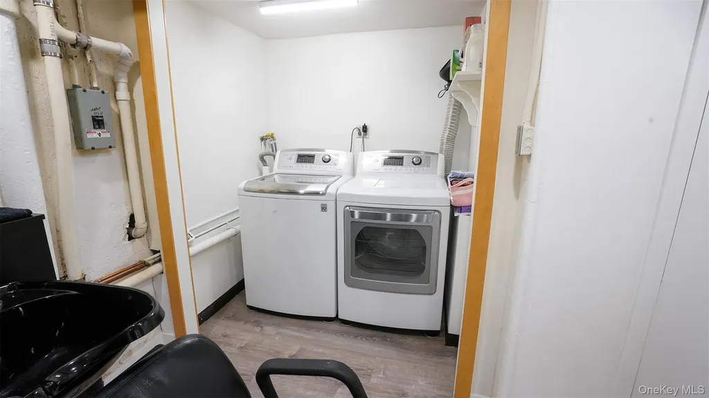 16627 25th Avenue Whitestone NY 11357