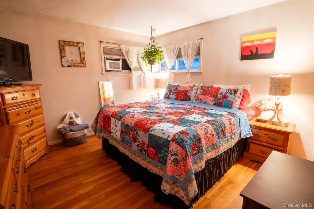 4 Andam Way Saint James NY 11780