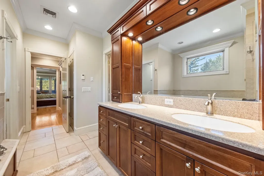 62 Middletown Point Road Rock Hill NY 12775