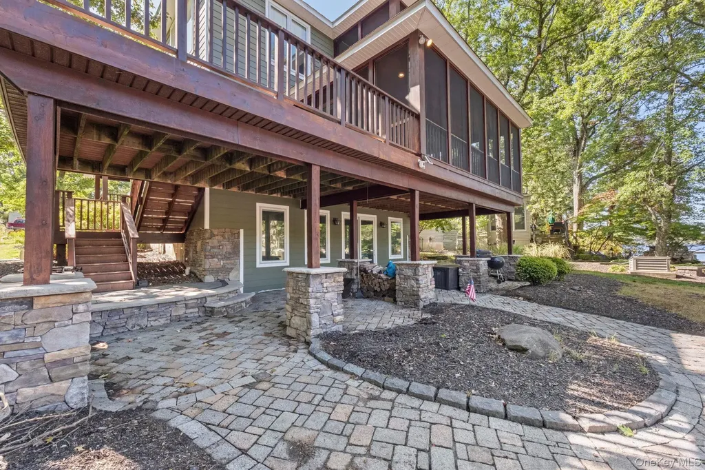 62 Middletown Point Road Rock Hill NY 12775