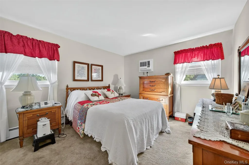22 Bridle Lane Chester NY 10918