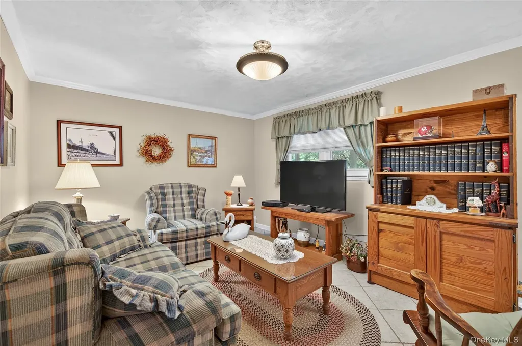 22 Bridle Lane Chester NY 10918