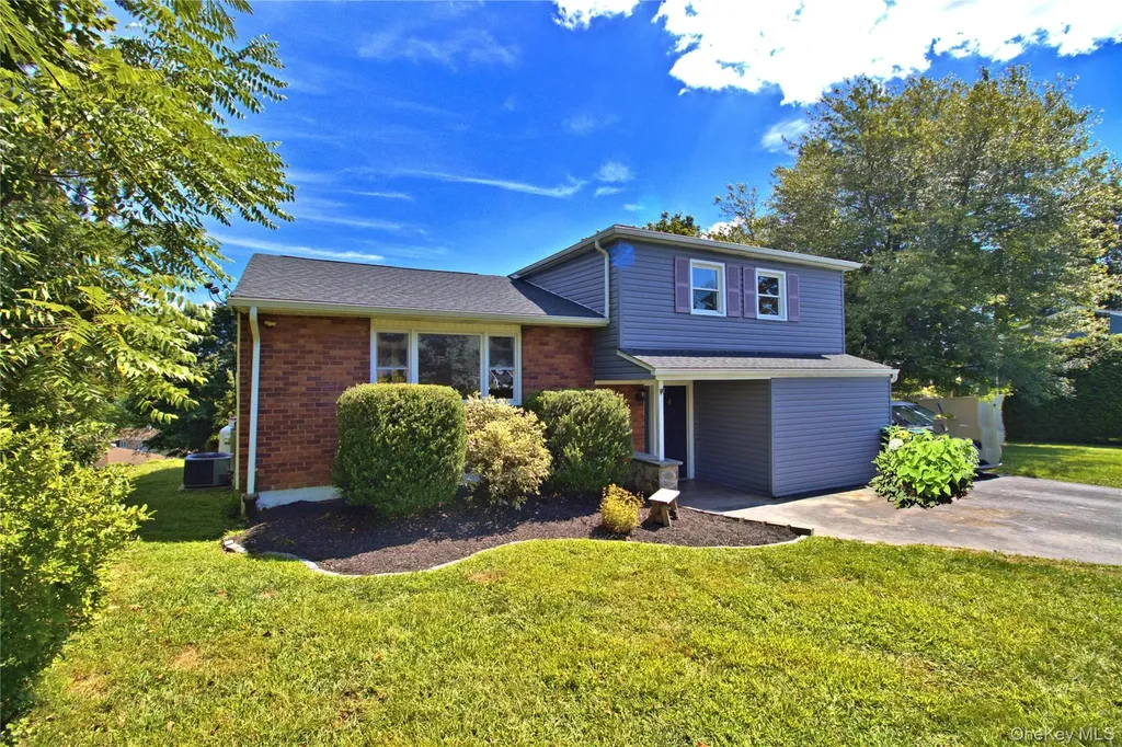 4 Salk Drive Highland NY 12528